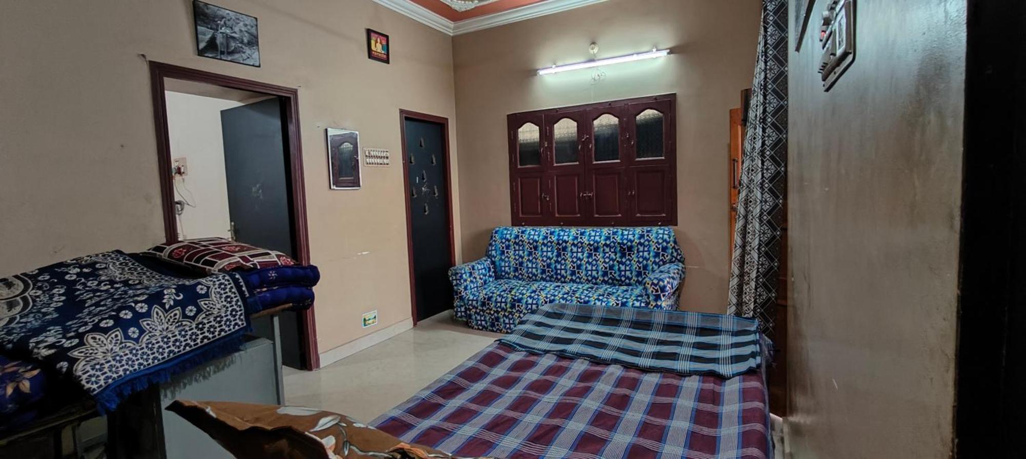 Guru Krupa Home Stay Tiruvannamalai Ngoại thất bức ảnh
